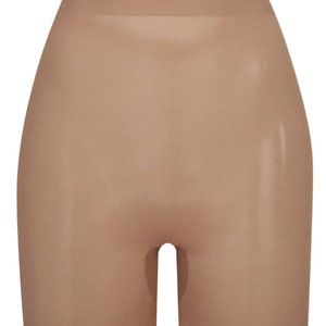 SKIMS Sheer Sculpt Low Back Short - Sienna - Small